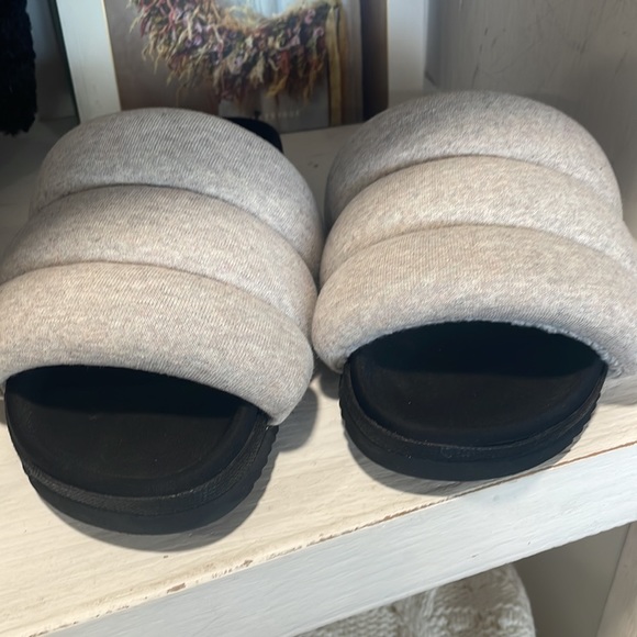 Roam Puffy Jersey Slides - Picture 4 of 5